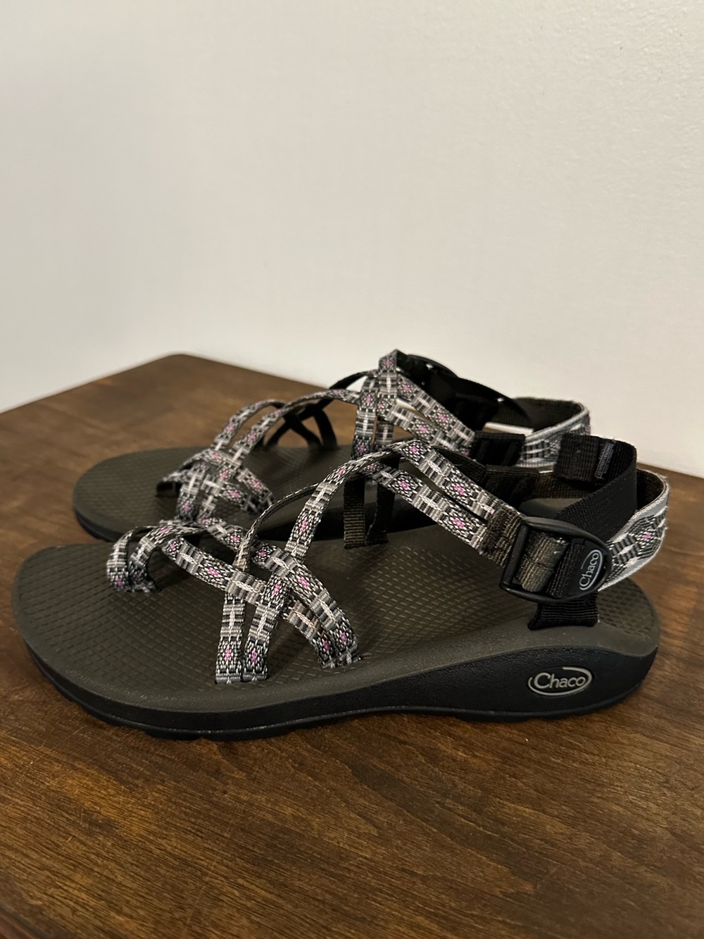 Chaco Women's ZX/2 Dual Adjustable Straps Classic Sandal Size 9